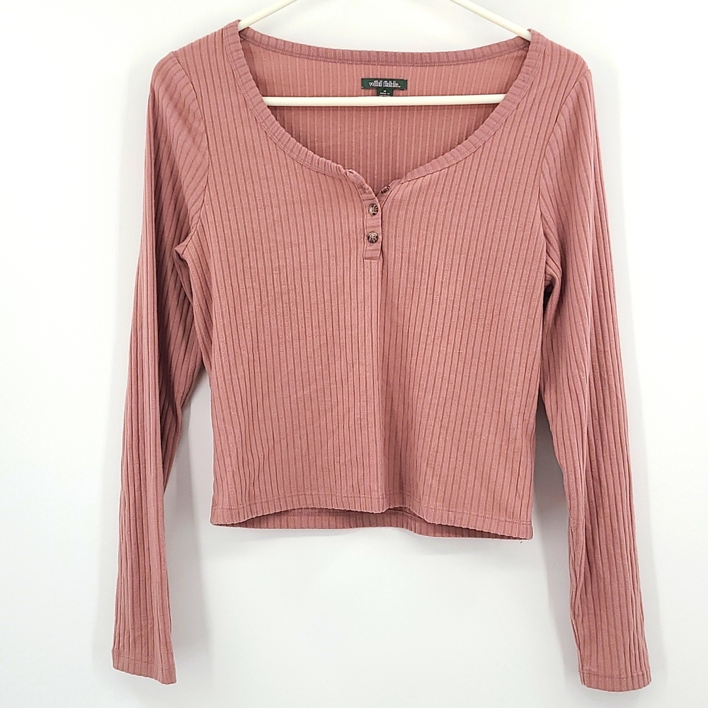 Wild Fable Medium Pink Rose ribbed Long sleeve crewneck button front crop top
